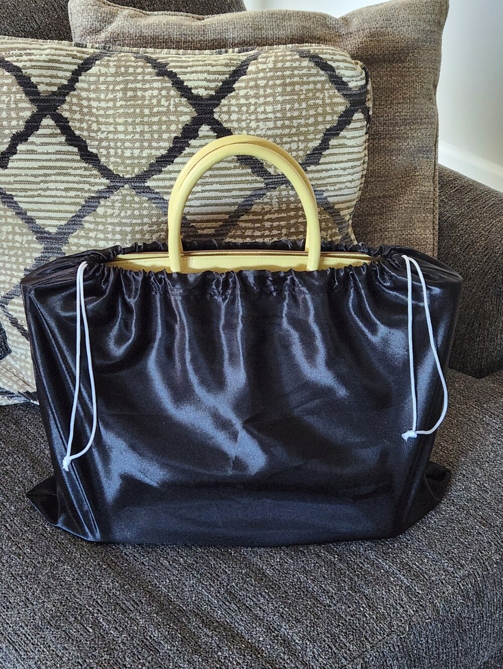 💛RARE Prada💛 - Bi-Color Ananas/Talco Saffiano Lux Leather Large Shopping Tote - Picture 16 of 16